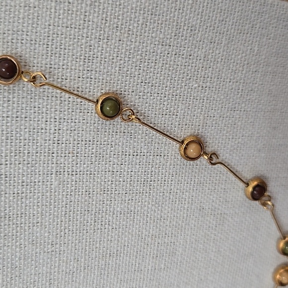 DAINTY GOLD TONE LINK NECKLACE - Picture 2 of 4